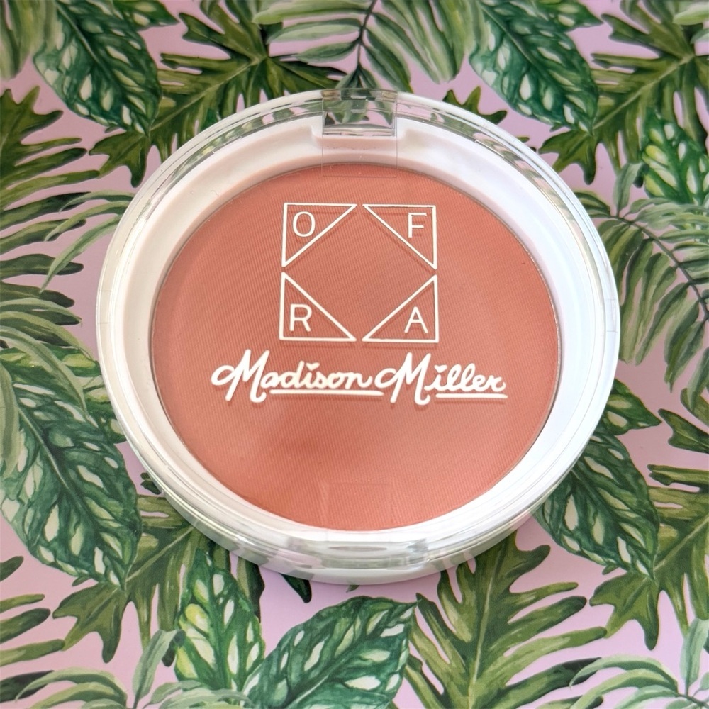 ✨ OFRA x Madison Miller Blush - Ollie Need Is Love - NWOB